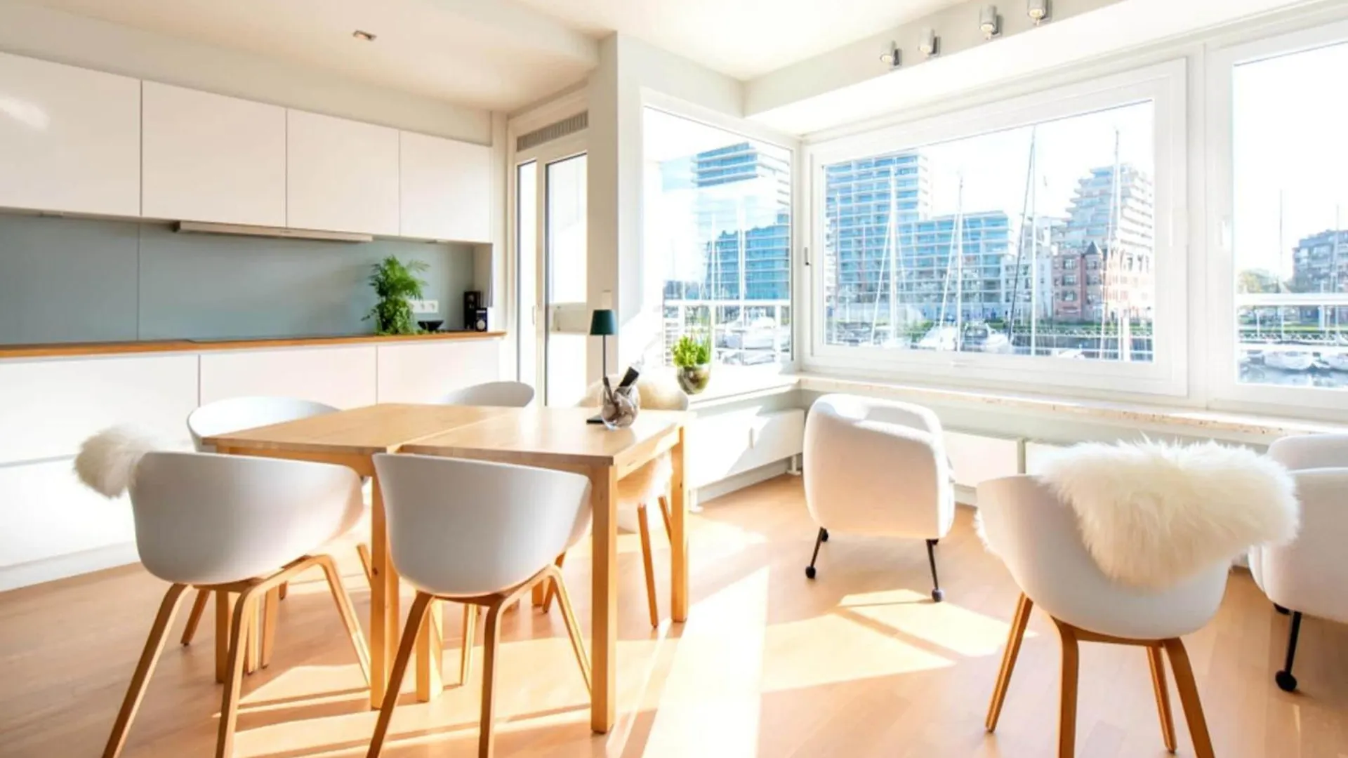 Apartment With A View Of The Marina Ostend