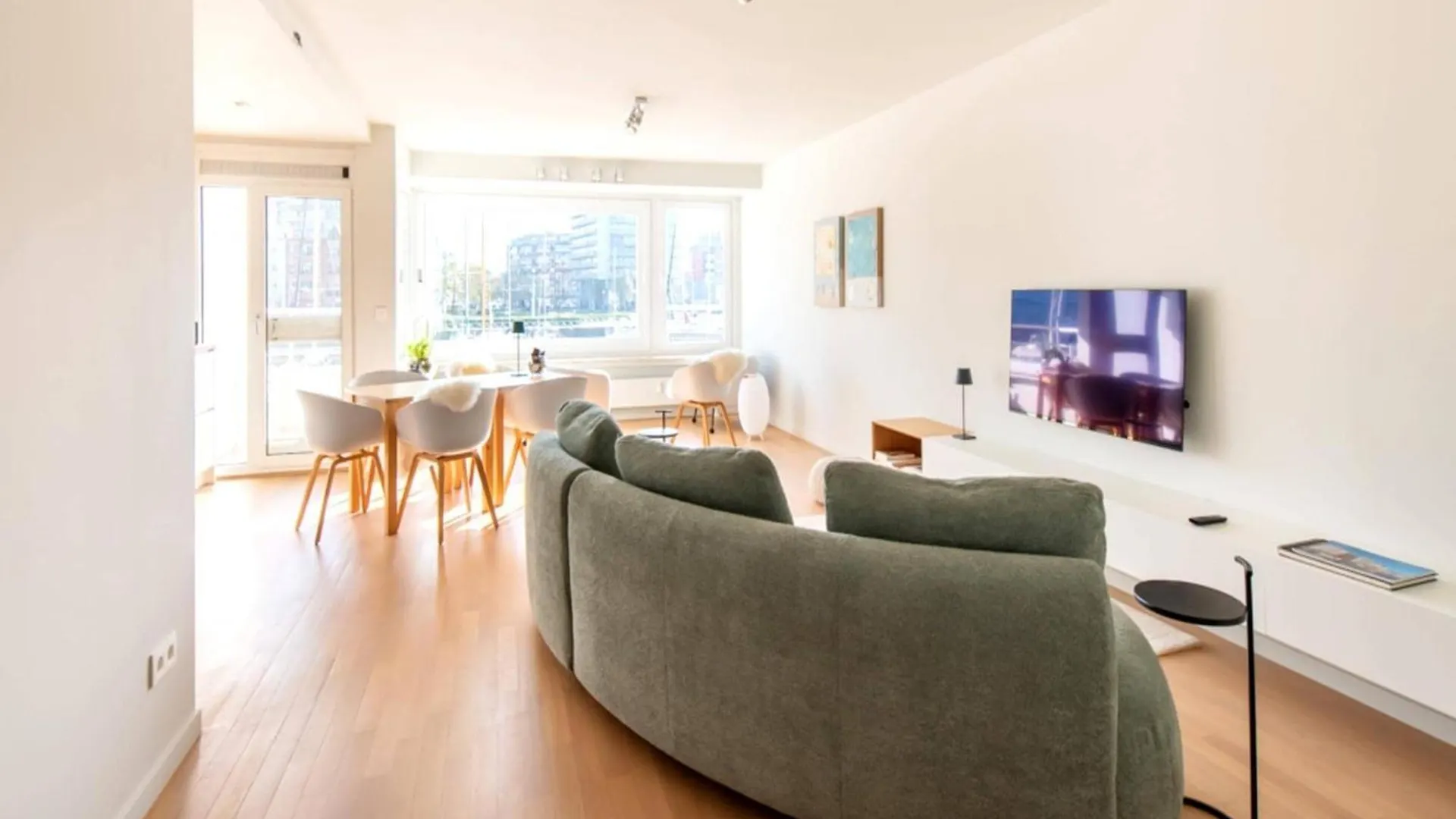 Apartment With A View Of The Marina Ostend