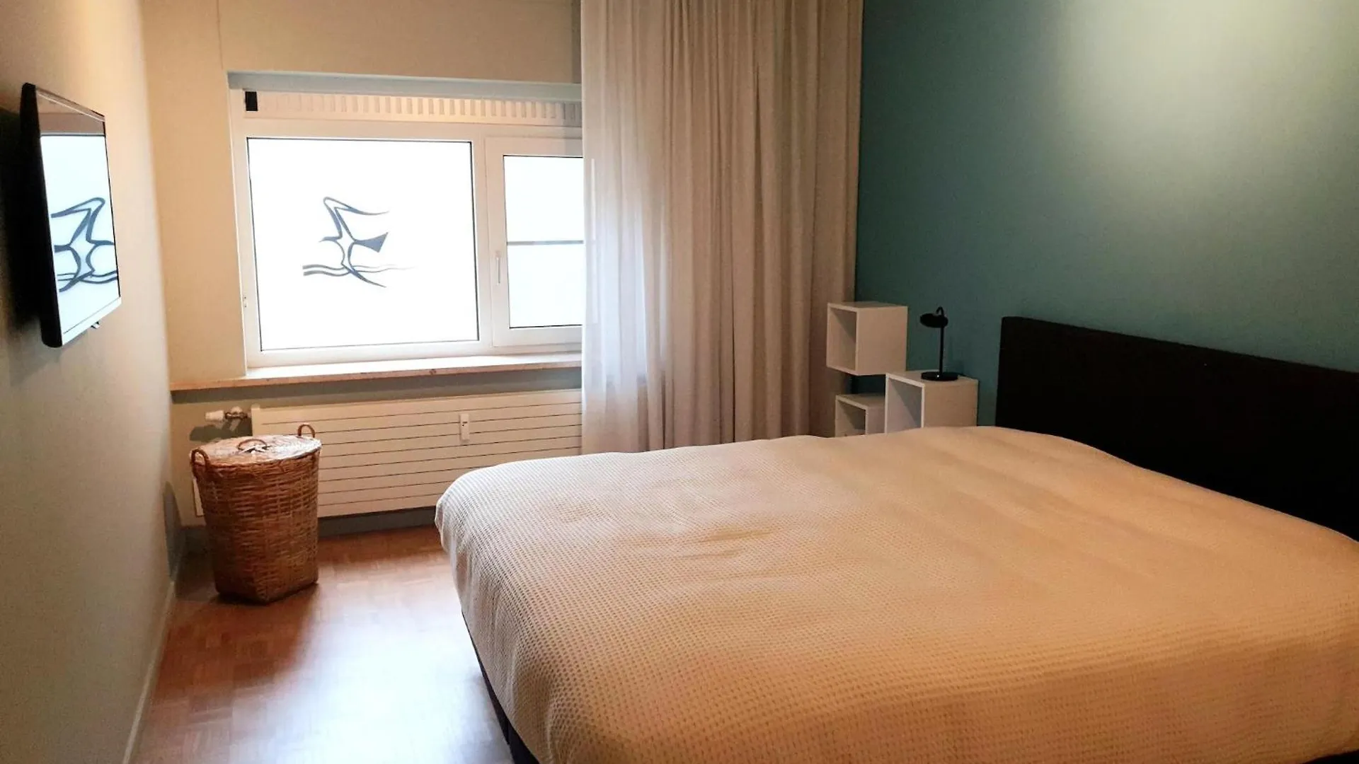 Apartment With A View Of The Marina Ostend