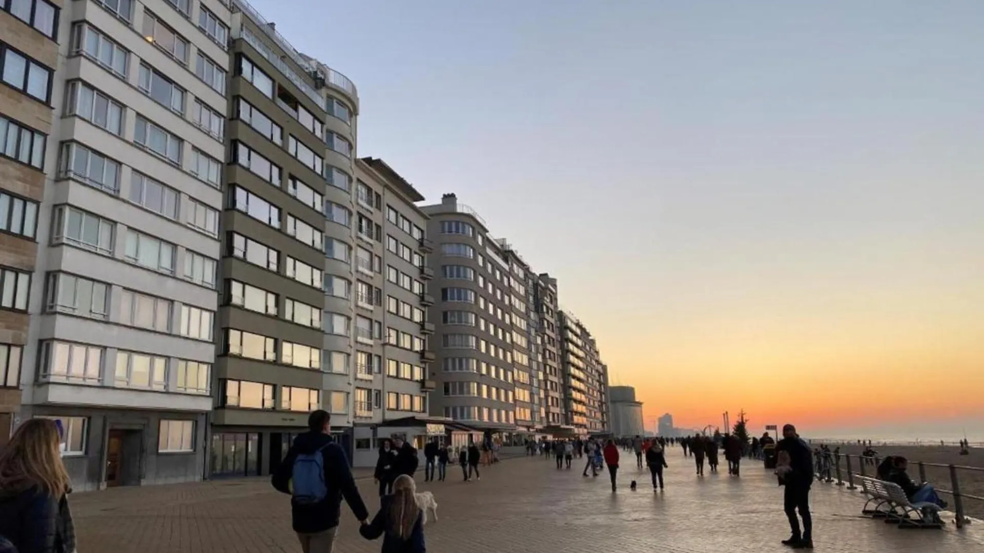 Apartment With A View Of The Marina Oostende